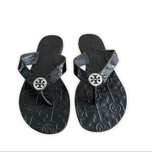 Tory Burch 7 Thora Black Patent Leather Flip Flop